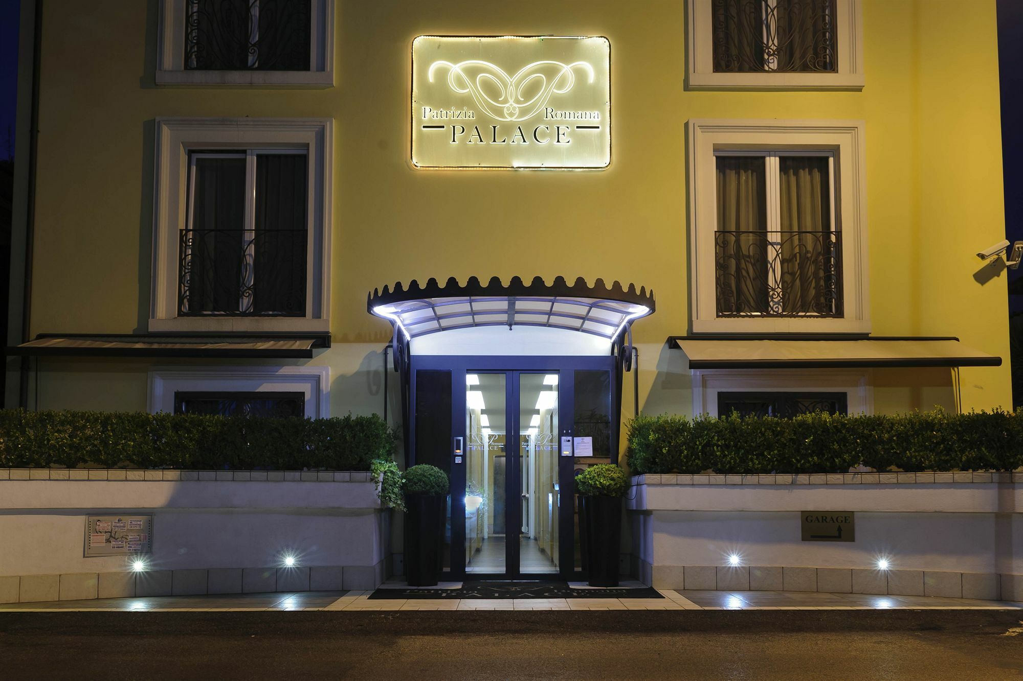 Patrizia Romana Palace Kültér fotó